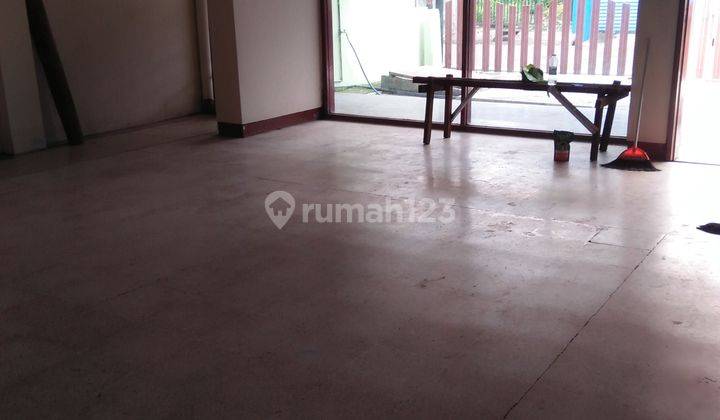 RUMAH BESAR DISEWAKAN DISEKITAR SEMARANG TIMUR 13