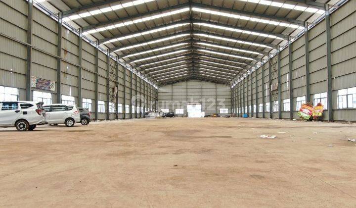 AREA OUTDOOR LOGISTIK AREA - REST AREA 19B TOL JAPEK 2