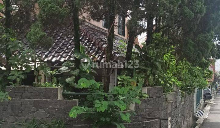 Rumah 3 Lantai SHM di RERENG WULUNG Hadap Utara (kode TBr) 2