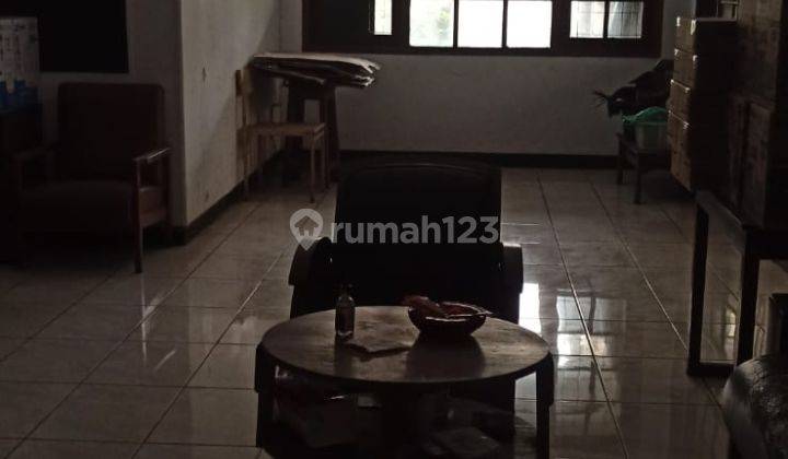 Rumah 3 Lantai SHM di RERENG WULUNG Hadap Utara (kode TBr) 9