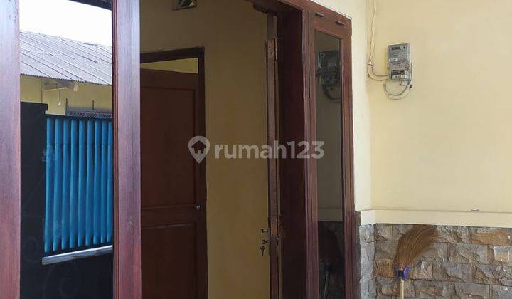 Rumah Bagus SHM hadap Timur di Waru 2