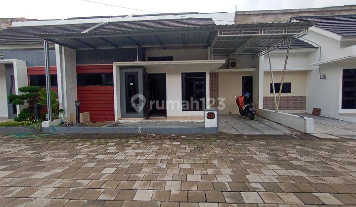 Disewakan rumah baru gress cluster di gentan hunian nyaman dan aman 1