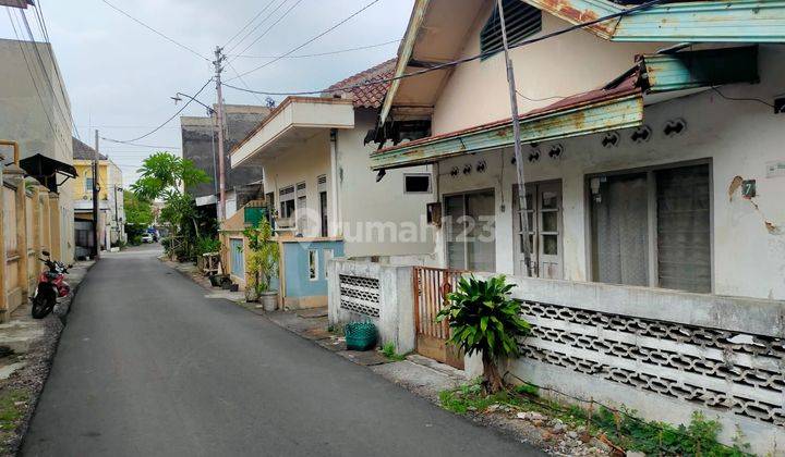 Rumah lama hitung tanah lokasi strategis di solo kota 1