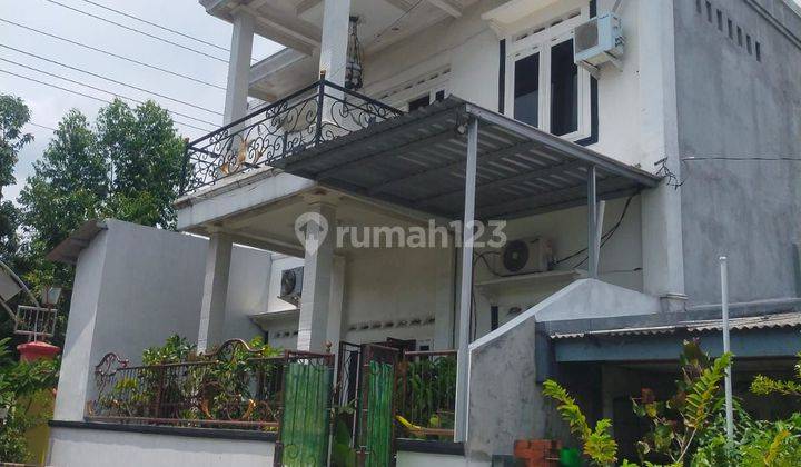 Rumah dan ruang usaha di solo strategis dekat UMS 1