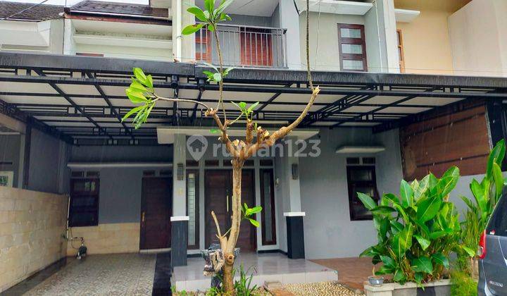 Rumah 2 lantai nyaman di gentan surakarta 1