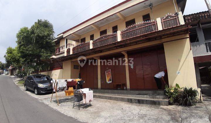 Rumah Kost UNS 2 Lantai Murah  1