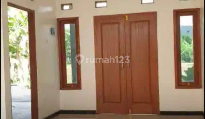 Rumah bangunan baru siap huni di kerten solo 2