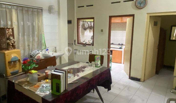 Rumah 2 Lantai Bagus Hadap Timur di solo kota 2