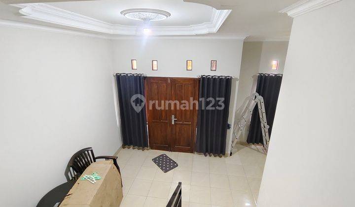 Dikontrakan Rumah 2 Lantai Baru Asri Di Gentan Surakarta 2