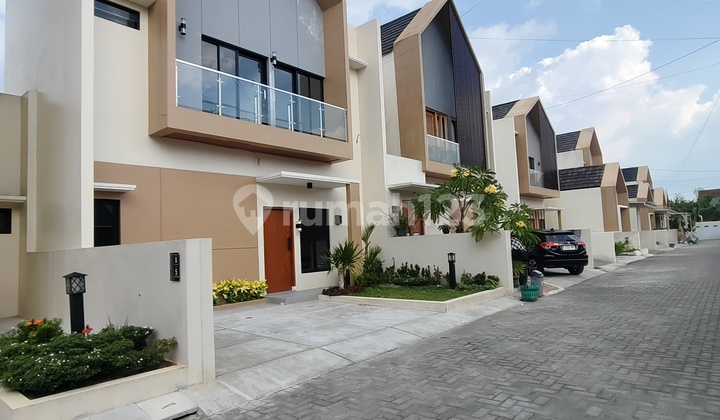 New Luxurious 2-Story House Ready to Occupy in Gentan 2