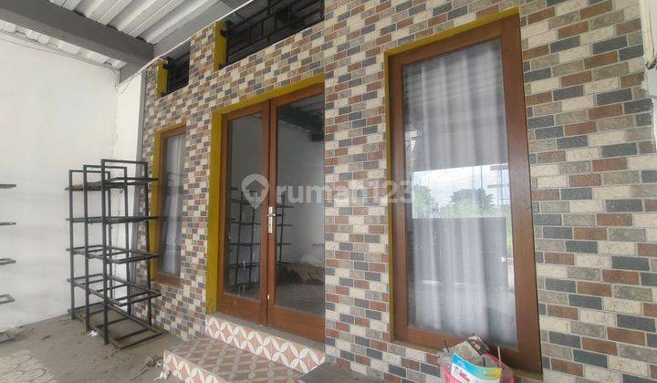 Rumah Usaha Siap Pakai Di Gentan Surakarta 2