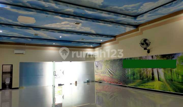 Rumah Usaha Di Tepi Jl Raya Tengah Kota Solo 2