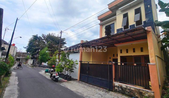 Rumah Mewah 2 Lantai Di Jajar Laweyan Solo Kota 1