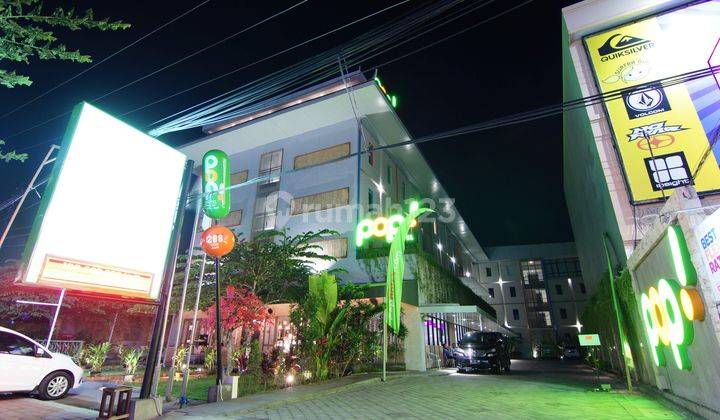 Bangunan Hotel di Jalan Dewi Sri 9