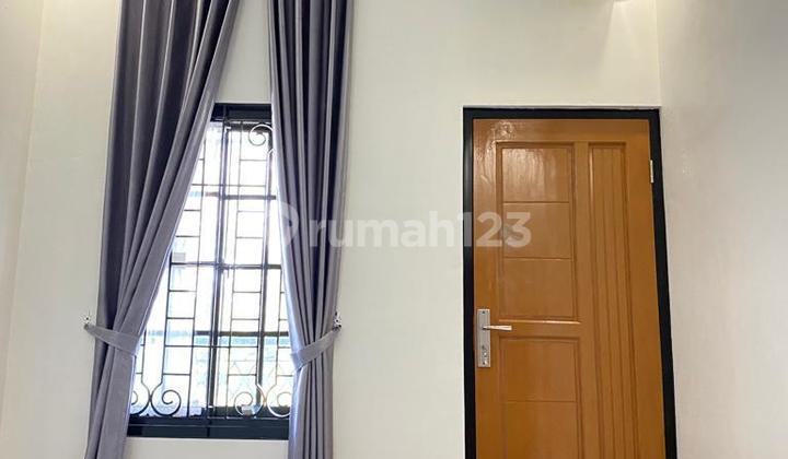 Rumah Murah Desain Minimalis 2 Lantai di Depok 11