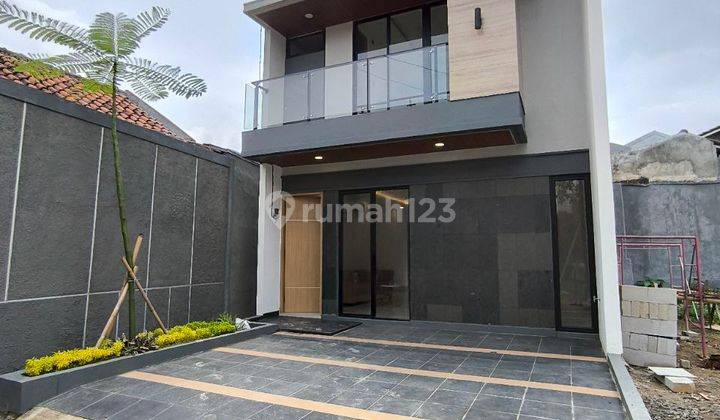 Rumah 2 Lantai Mewah Ready Siap Huni 5 Menit Ke Pintu Tol Limo 2