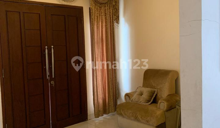 Rumah Dalam Cluster Vanda Perumahan Palem Semi Karawaci Tangerang
