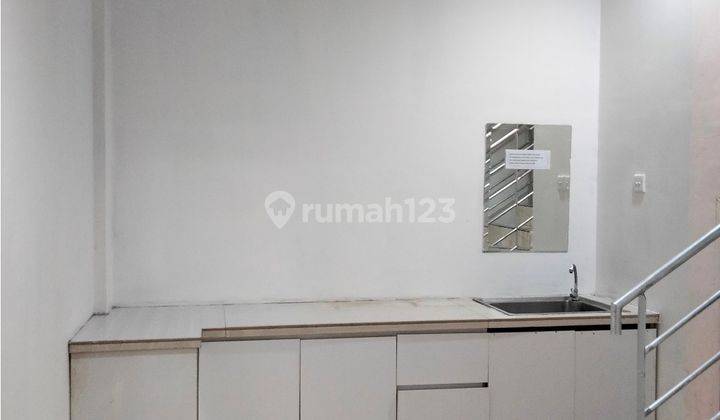 Disewakan Ruko Gandeng 3 Lantai Depan Mall Teras Kota Bsd City 7