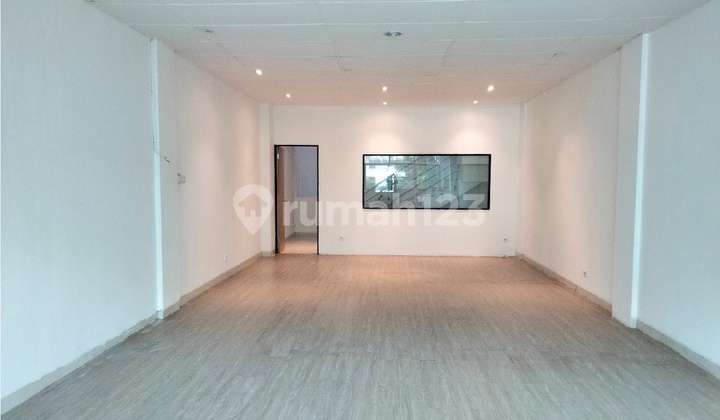 Disewakan Ruko Gandeng 3 Lantai Depan Mall Teras Kota Bsd City 11