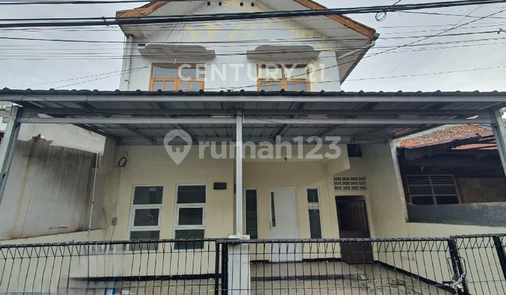 Asri 2-Story House Ready to Occupy in Sayap Surapati Bandung
