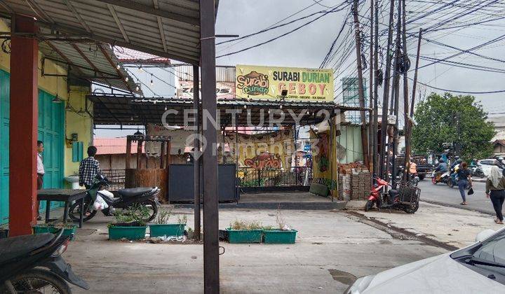 Ruko Di Jalan Jendral Sudirman Dekat Batas Kota  2