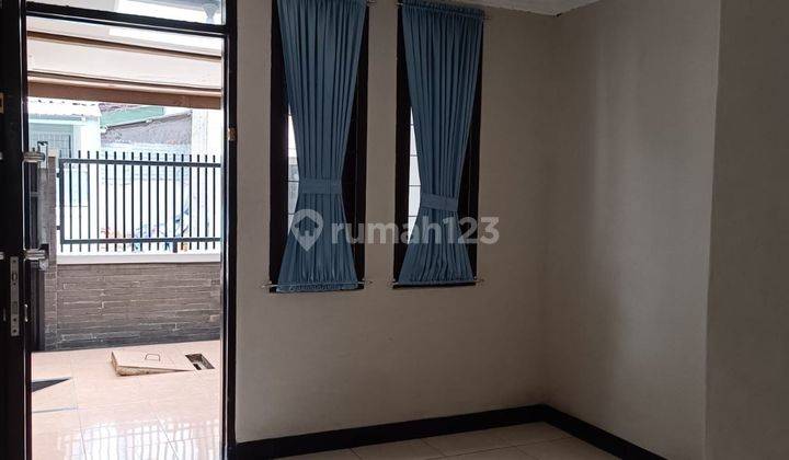 Rumah minimalis modern di di Sumber sari,dekat jalan tol pasirkoja 5