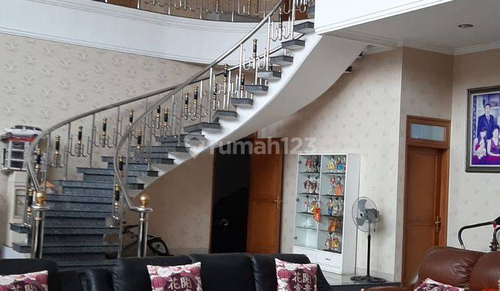 Dijual rumah modern full furnish di tengah kota bandung 1