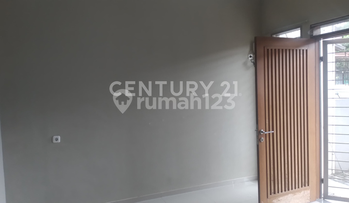 Rumah Minimalis Taman Holis Indah 2 Bandung 1