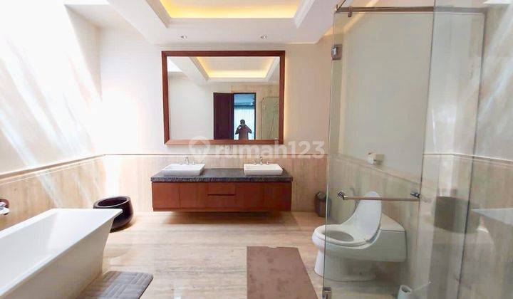 Luxury House  For Sale  9