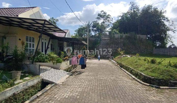 Hunian Asri Dan Nyaman Dekat Ke Unpam 12