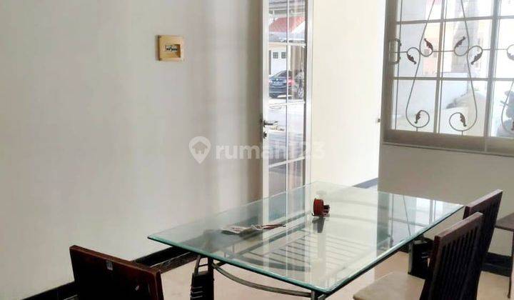  Rumah Bagus di Pakuwon City Furnished SHM - Sertifikat Hak Milik 5