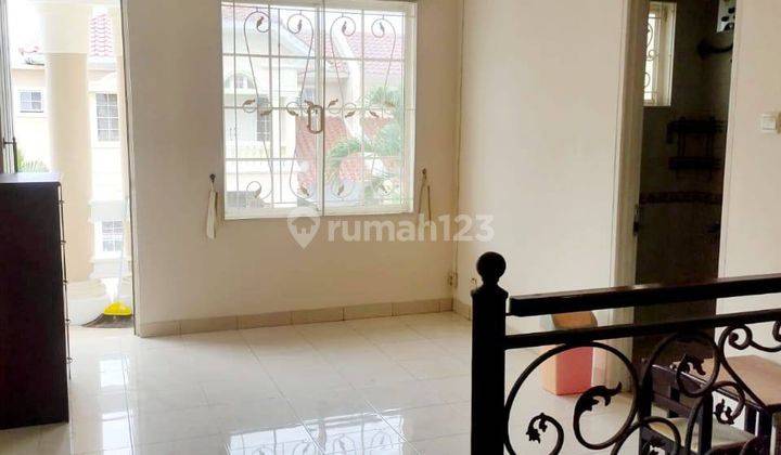  Rumah Bagus di Pakuwon City Furnished SHM - Sertifikat Hak Milik 11