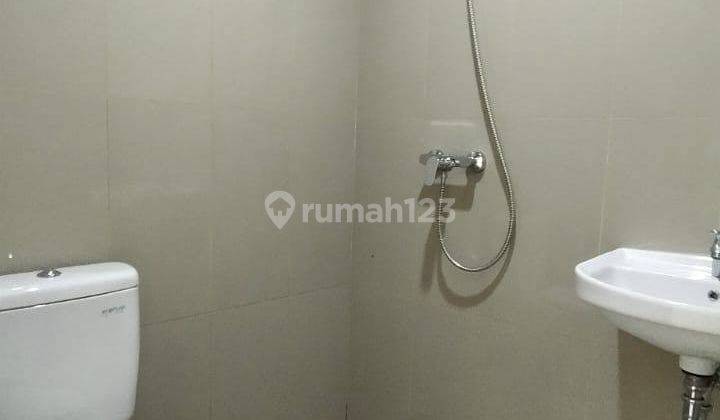 Apartemen Grand Dharmahusada Lagoon Lantai 21, Balcony 1