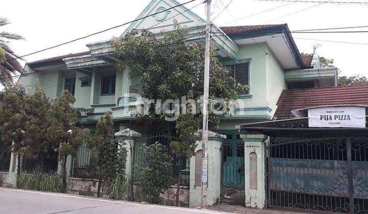 DIJUAL RUMAH MEGAH DI KOMPLEK UNM MAKASSAR 1