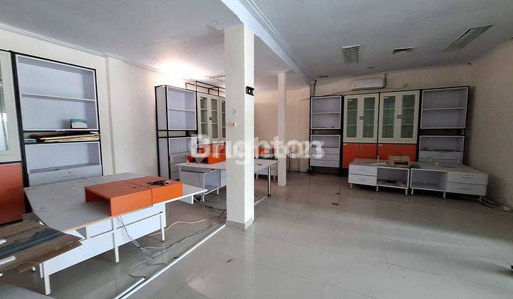 GEDUNG EX KANTOR TENGAH KOTA 2