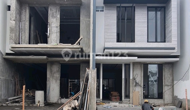 Rumah Baru Modern 2 Lantai Manyar Kertoardi Surabaya 2