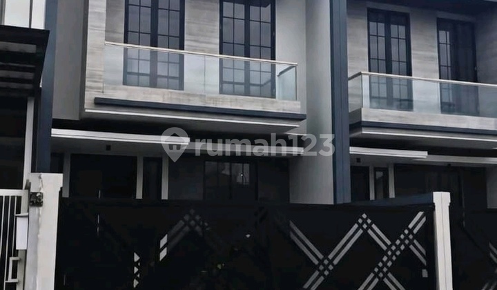 Modern 2-Story New House Manyar Kertoarjo Surabaya 1