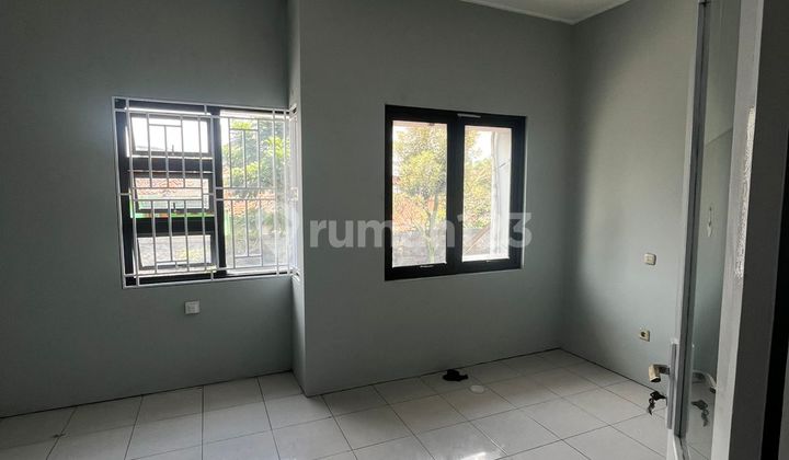 Shop House in South Bandung Unfurnished 50.0 m² Freehold Certificate of Title 2