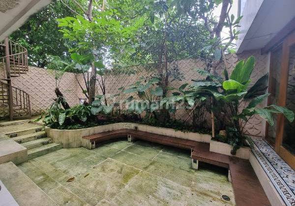 Beautiful Modern House Furnished With Best View Rooftop