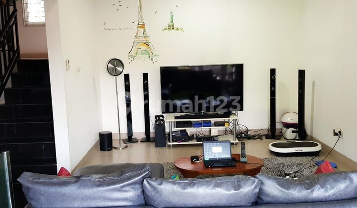 Rumah dijual 2,5 Lt. Jatiwaringin, Bekasi dekat LRT Jatibening 2