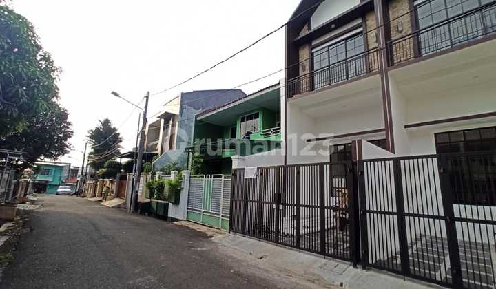 Rumah dijual Murah di Curug Jakarta Timur dekat Tol Pondok Kelapa 2
