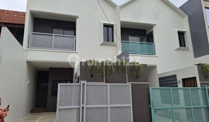 Rumah Dijual Murah 2 Lantai, Ciputat, Tangsel Dekat Tol Bintaro 2