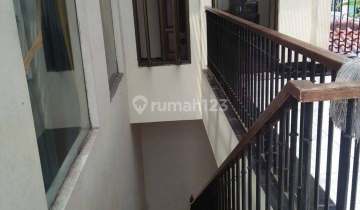 Rumah Kos Aktif Dijual Murah di Petukangan, Jakarta Selatan, SHM 1