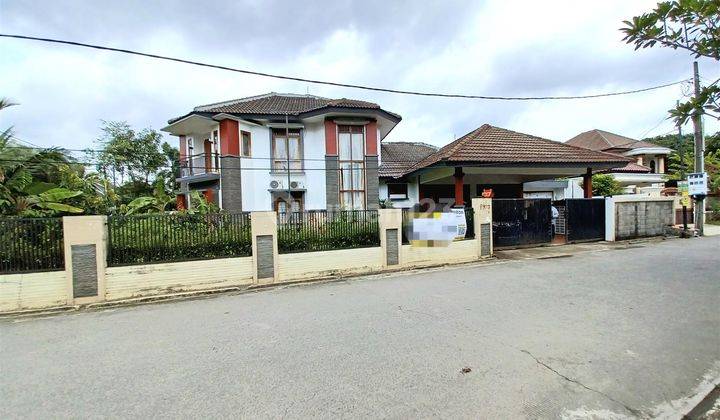 Rumah Bagus Semi Furnished Dekat Pintu Tol di Pondok Gede, Bekasi 2