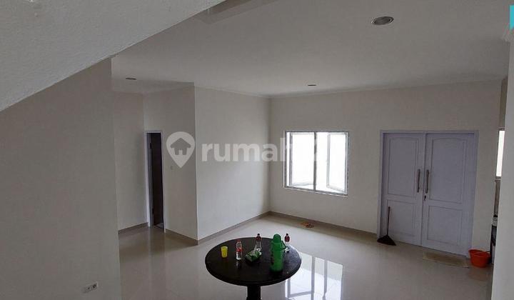 Rumah Cluster Bagus SHM 2 Lantai Dekat Tol Pondok Gede Bekasi 6