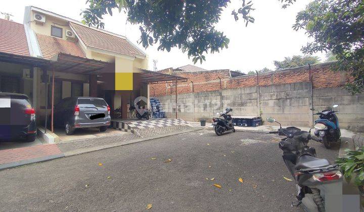 Rumah Murah di Legenda Wisata, Cibubur, Bogor, 2 Lantai , SHM 2