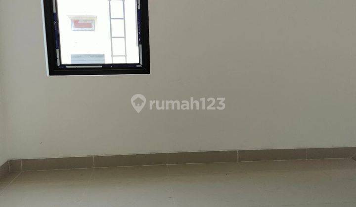 Rumah Baru Cluster Jatiwaringin, Bekasi Dekat Ke Pondok Gede Mal 2