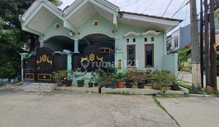 Rumah Hook di Taman Harapan Baru, Bekasi, Nempel Harapan Indah 1