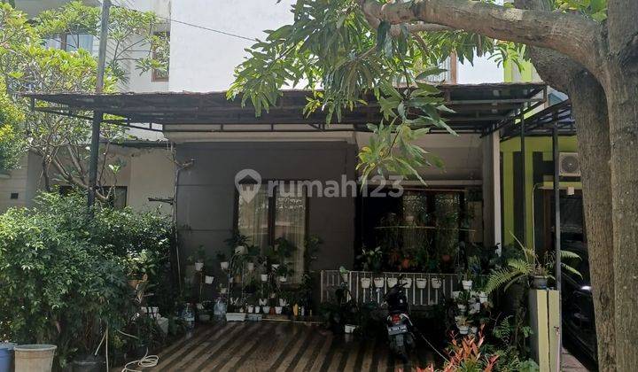 Rumah Dijual Ciputat Timur, Tanggerang Selatan Ada Kolam Renang 2