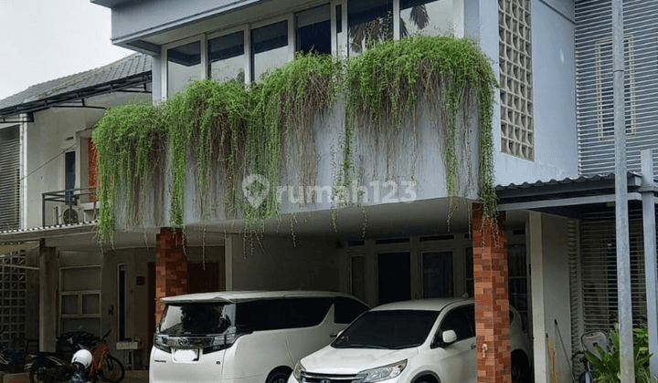 Rumah Dijual 2 Lantai Green Park, Bekasi 2 Menit Ke Tol Jatiwarna 1